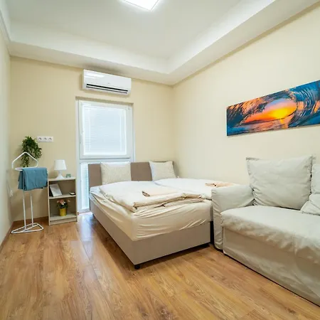 Palmy Apartment